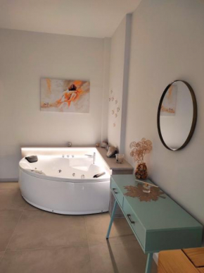 Deluxe Romantic Suite San Menaio